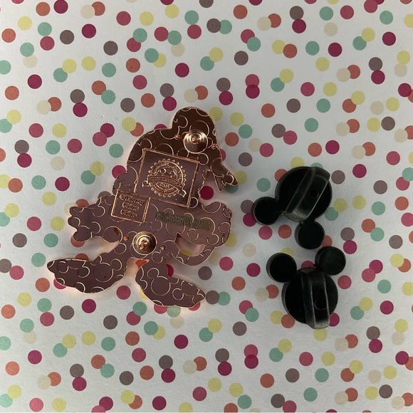 Donald Duck Robot Disney Parks Disney Pin - Picture 2 of 2